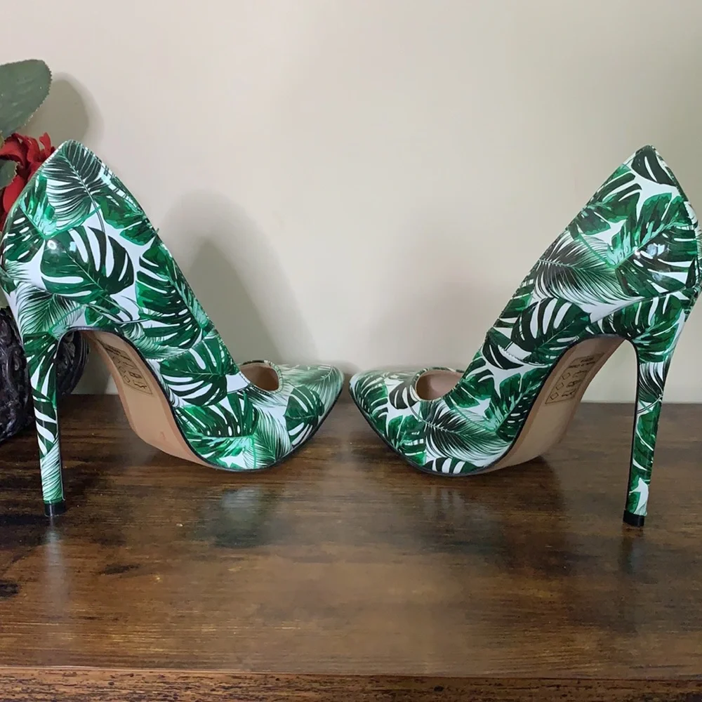 Shoe Republic Tropical Palm Leaf Printed Glossy Patent Leather Heels 👠 size 8 - Picture 4 of 6